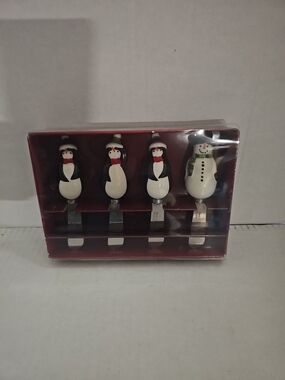 St Nicholas Square Jolly Friends Set Of 4 Christmas Spreaders Snowman Penguins